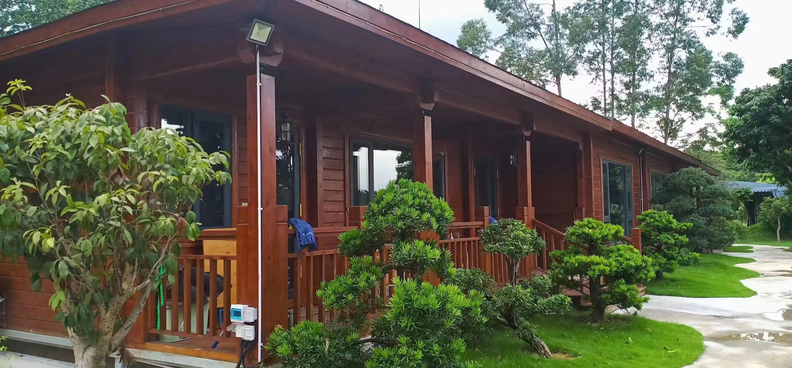 為什么防腐木木屋越來(lái)越受歡迎？