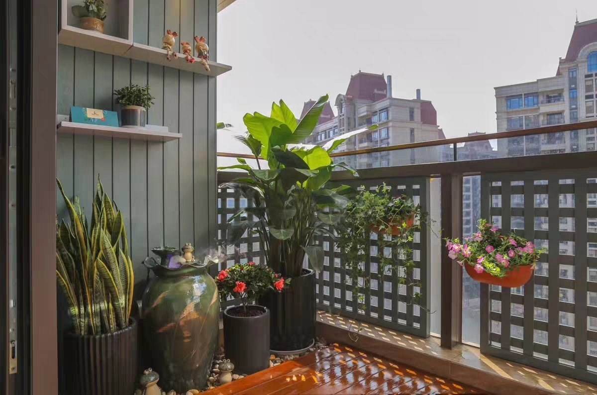 防腐木陽臺(tái)7